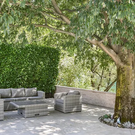 Luxury Five Villa